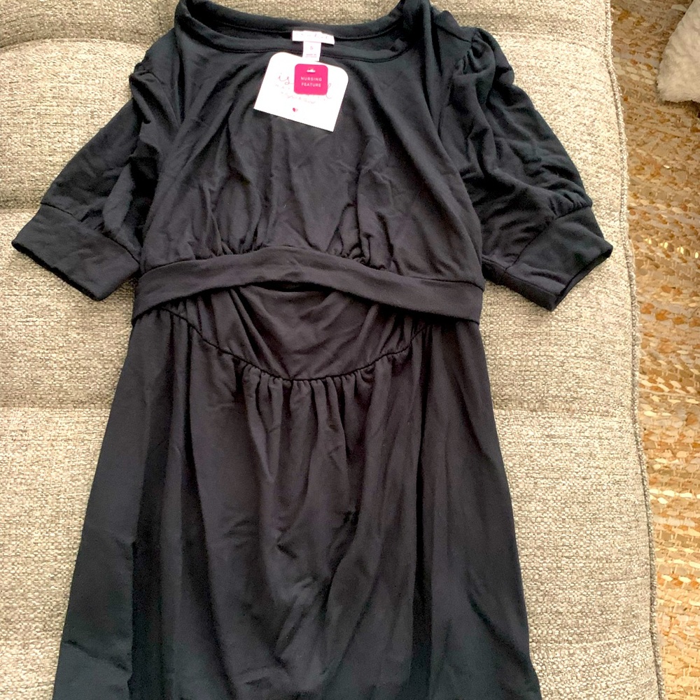 Women’s nursing top